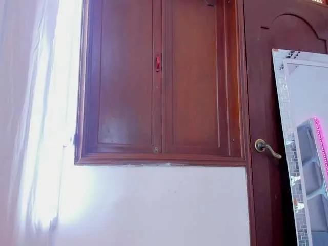 Offline Dashafoxxx on BongaCams