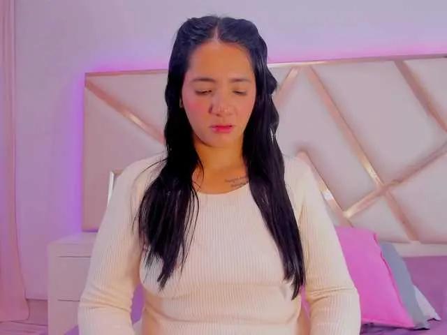 Offline Dashafoxxx on BongaCams