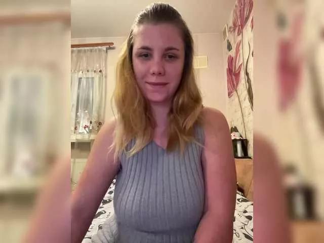 Offline Dollye on BongaCams
