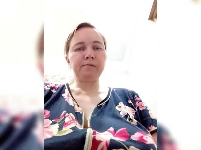 Freechat Elena565-1 on BongaCams