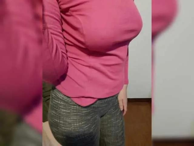 Offline ElitalianMilf on BongaCams