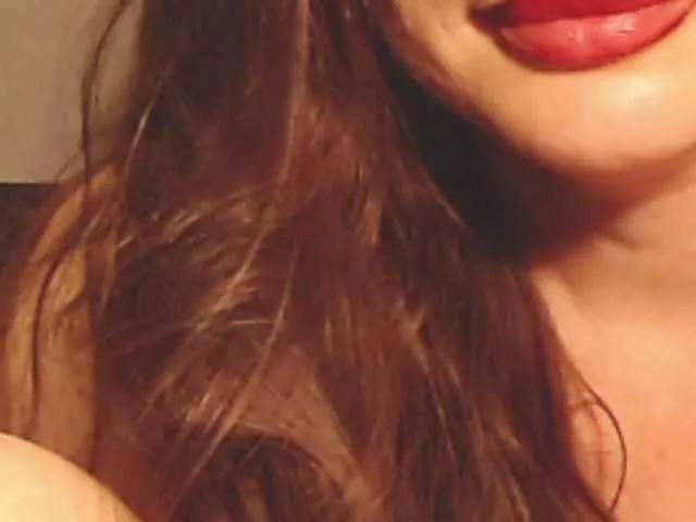 Offline ellaine on BongaCams