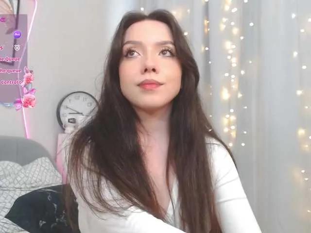 Offline ElliLin on BongaCams