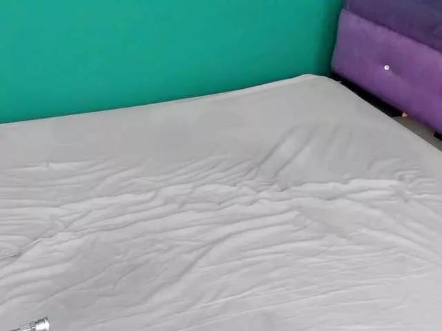 Offline Emma-Donovani on BongaCams