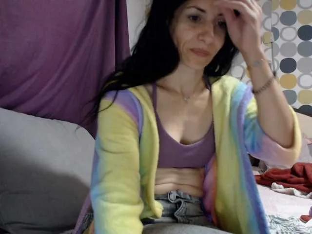 Offline evacrisxxxx on BongaCams