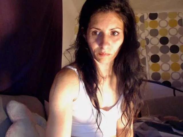 Offline evacrisxxxx on BongaCams