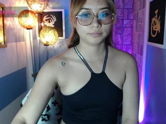 Offline Fiorellaa-delsd on BongaCams
