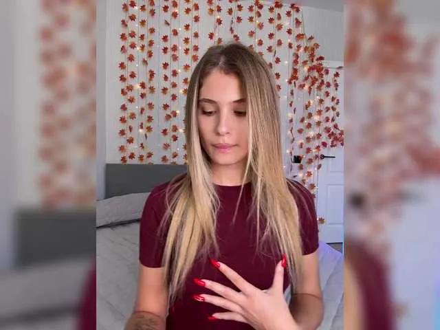 Offline FOX69LOVE on BongaCams