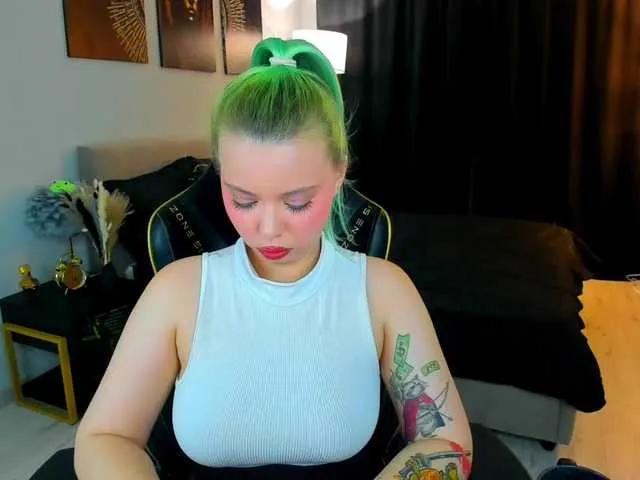 Freechat FunnyVibe on BongaCams