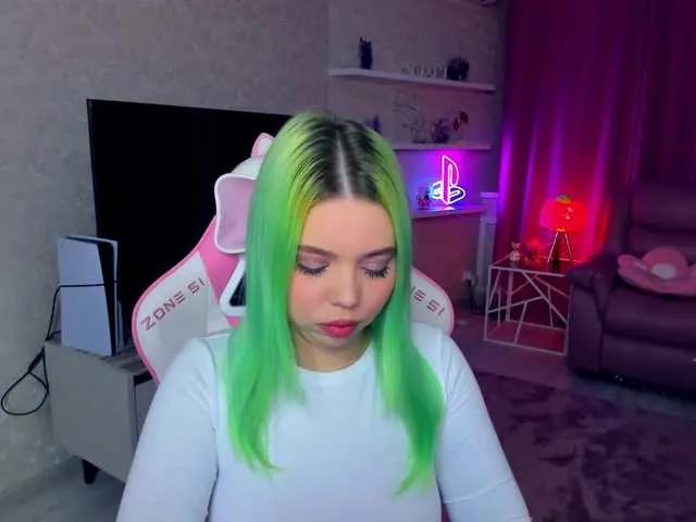 Freechat FunnyVibe on BongaCams