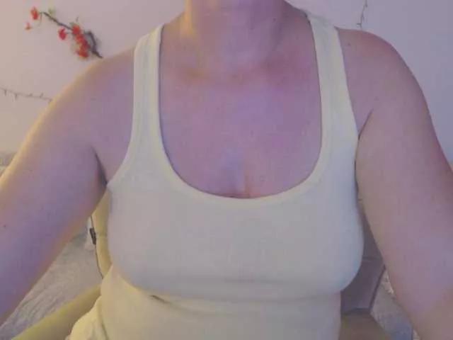 Offline goodSnowQueen on BongaCams