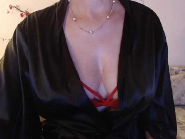 Offline goodSnowQueen on BongaCams