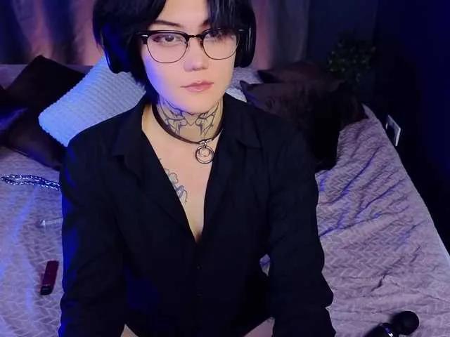 Offline GothXRaven on BongaCams
