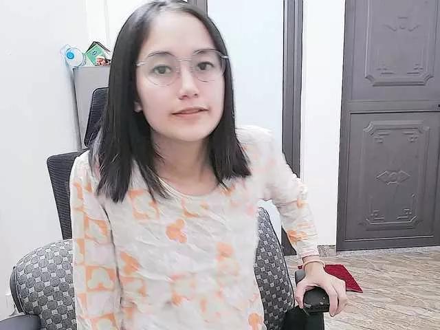 Hana099 on BongaCams 