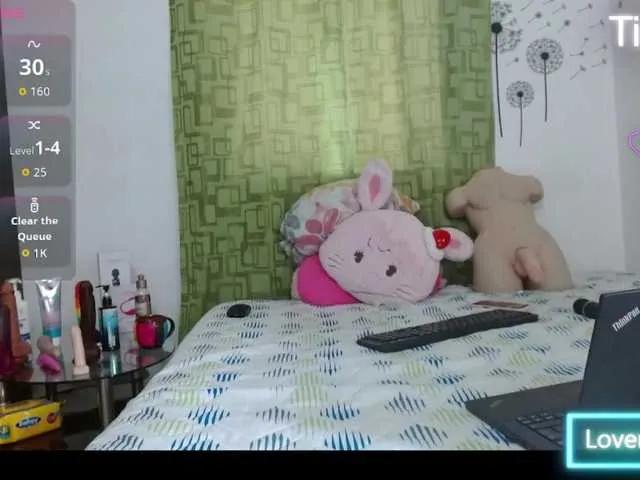 Offline hatenea3queen on BongaCams