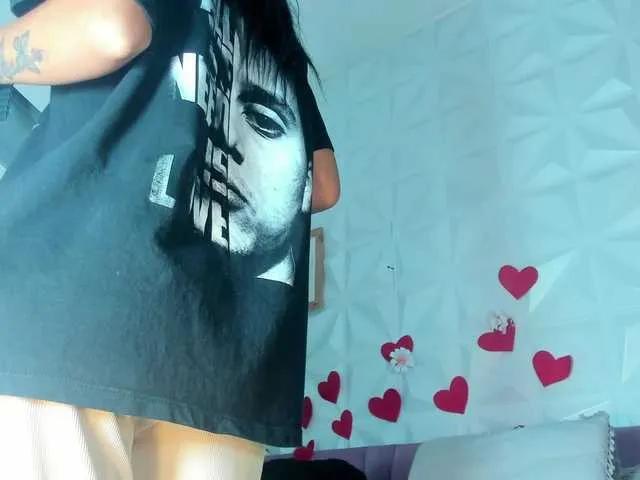 Offline Hellen-Sky on BongaCams