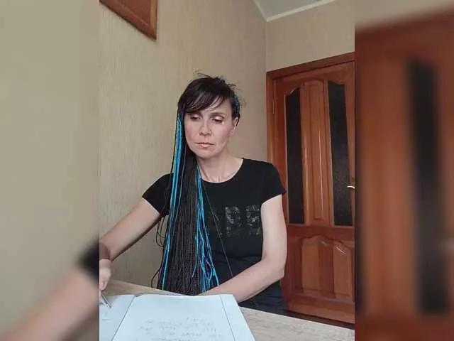 Offline Hellenalonenochka on BongaCams