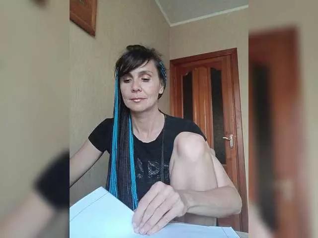 Offline Hellenalonenochka on BongaCams