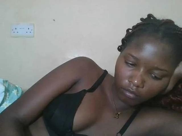 Offline Hornyqueen4 on BongaCams