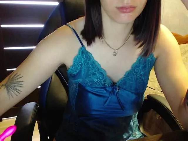 Offline Hotbaby23 on BongaCams