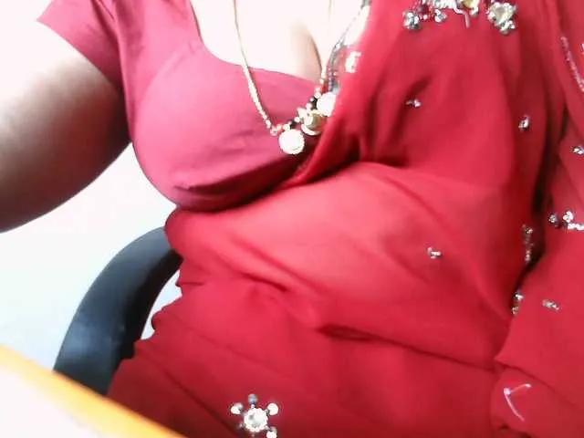 Offline hotpavitra on BongaCams