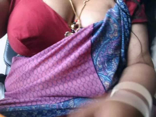 Offline hotpavitra on BongaCams