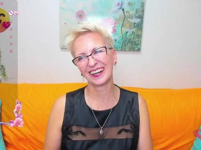 Offline iamyourdream89 on BongaCams