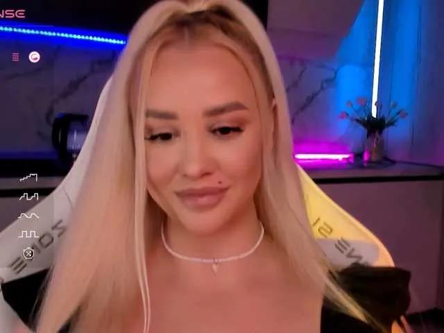Offline In-your-fucking-mind on BongaCams