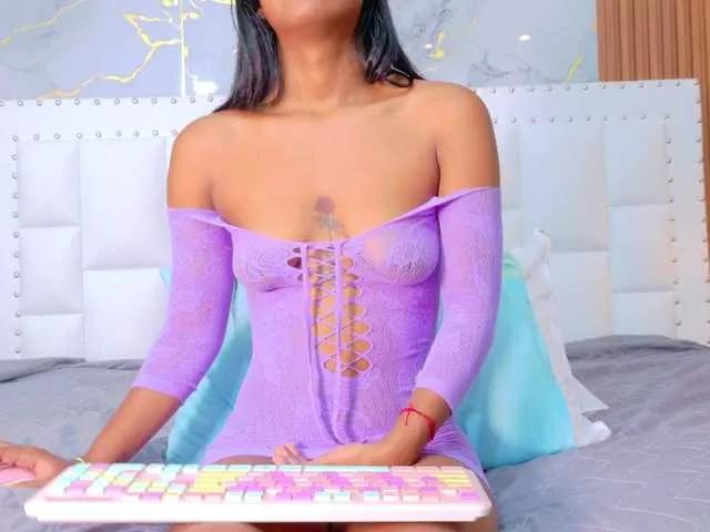 Offline Indiancutiie on BongaCams