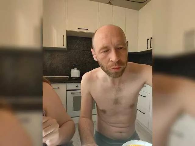 Offline Innokentiy449 on BongaCams