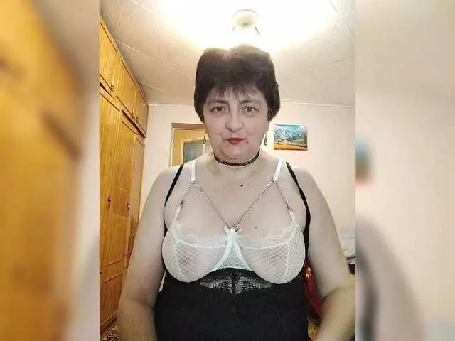 Offline IsXLoves on BongaCams