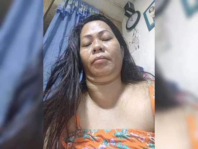 Offline jelyn87 on BongaCams