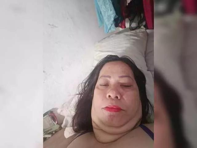 Offline jelyn87 on BongaCams