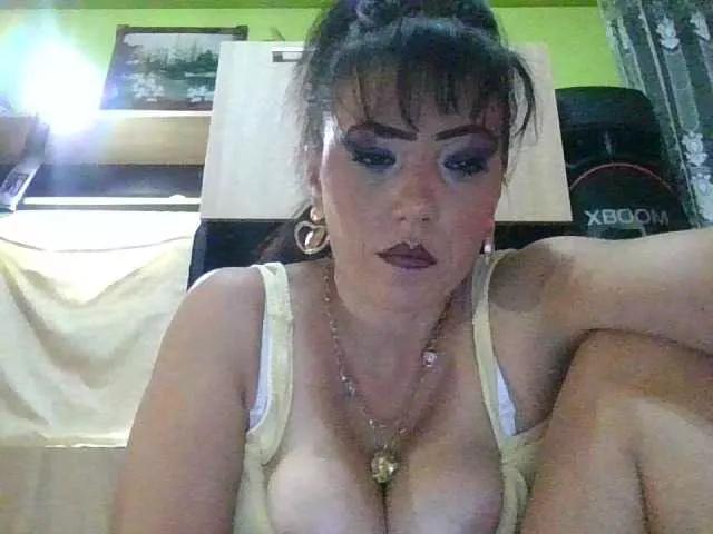 Offline JesicaBonita1 on BongaCams