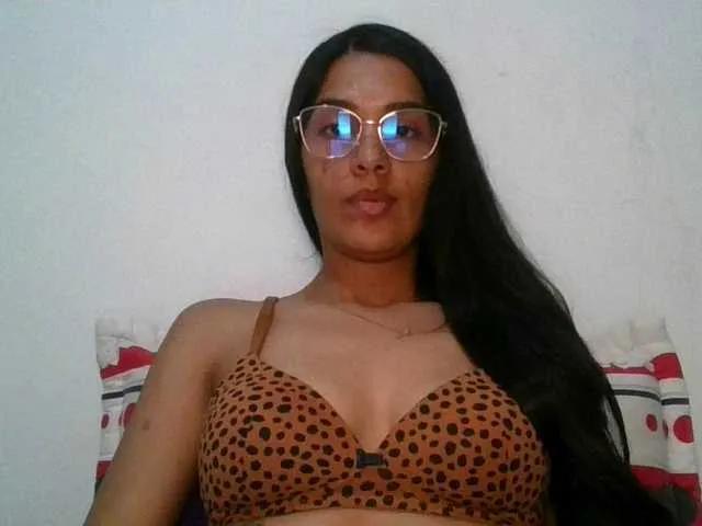 Offline JuanaBrunette on BongaCams
