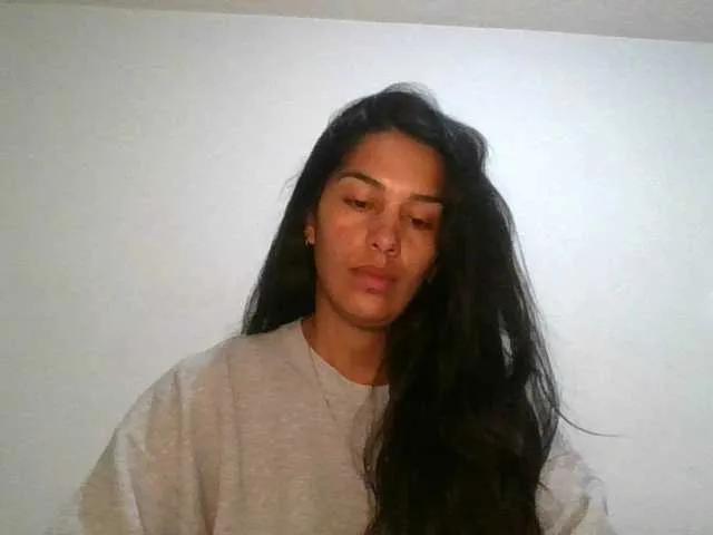 BongaCams JuanaBrunette is Freechat JuanaBrunette — Juguetes, tokens