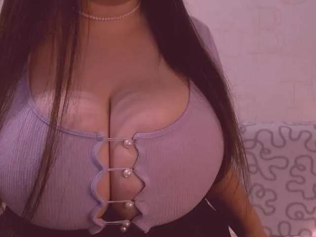 Offline juliajam1 on BongaCams