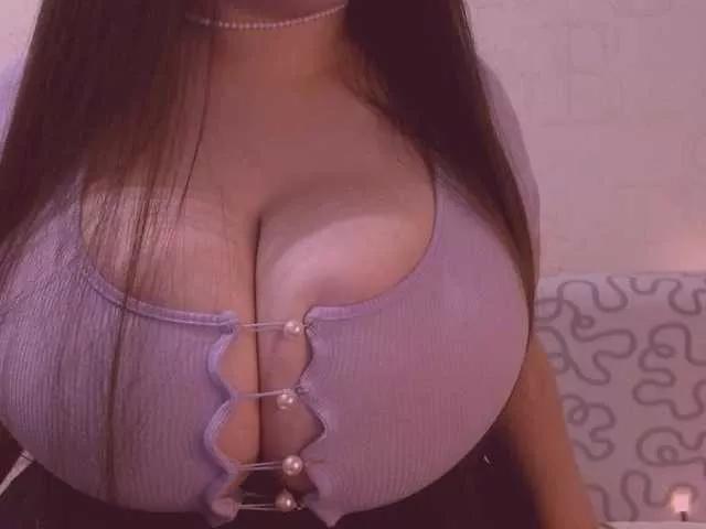 Offline juliajam1 on BongaCams