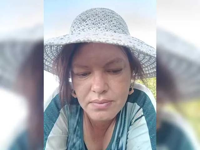 Freechat Juliamad on BongaCams