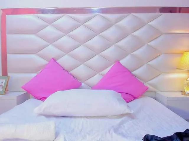 Freechat KarinaGomez on BongaCams