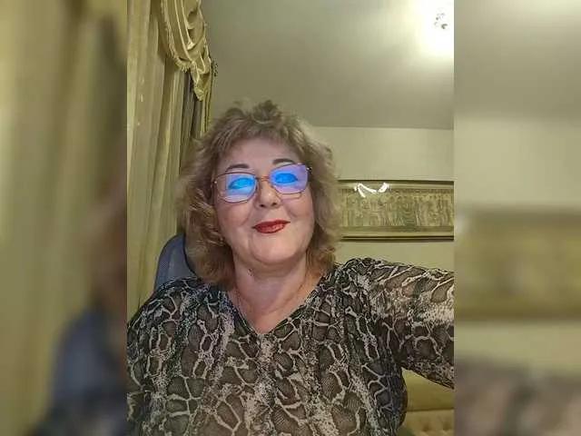 Offline KarinkaSweet on BongaCams