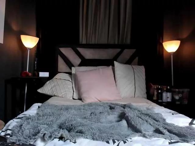 Offline Katiehill on BongaCams