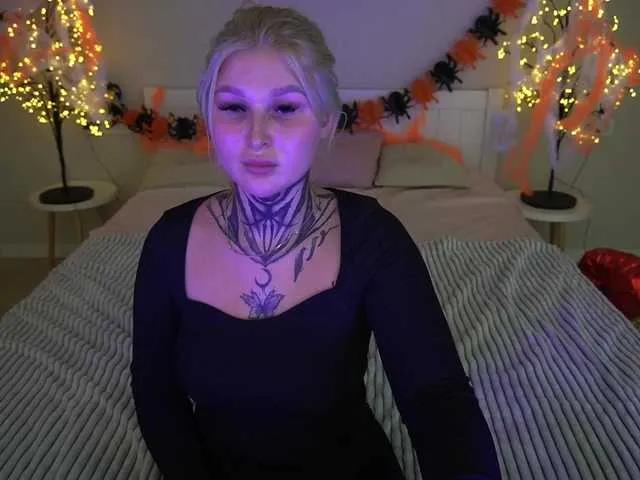 Offline KellyBabbe on BongaCams