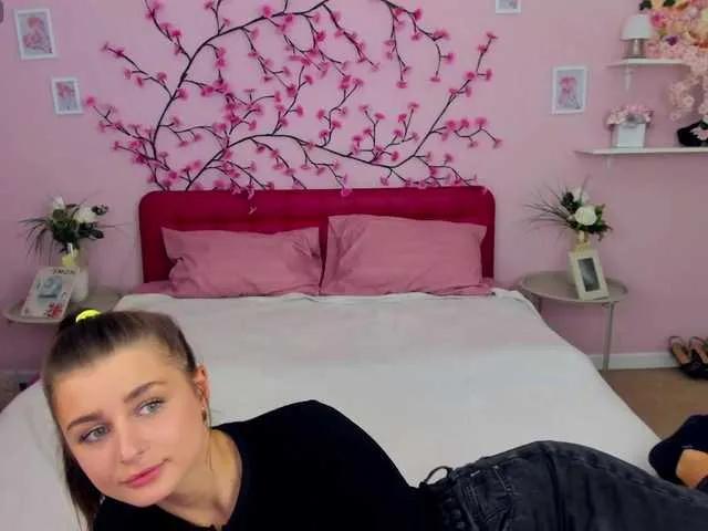 Offline KennaOlsen on BongaCams