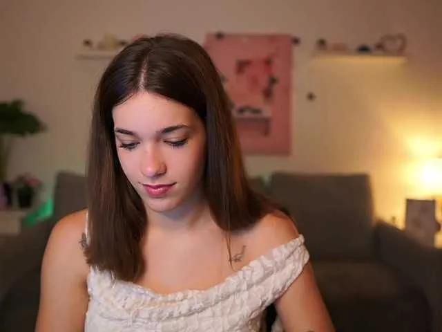 Offline kissiecat on BongaCams