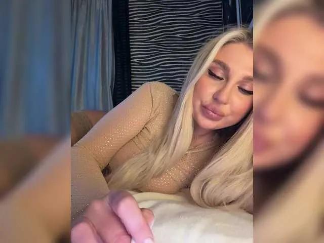 Offline Kotofeyka1 on BongaCams