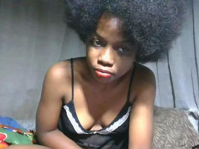 Offline Labella204 on BongaCams