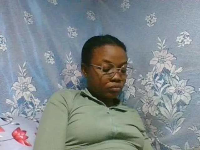 Offline Labella204 on BongaCams