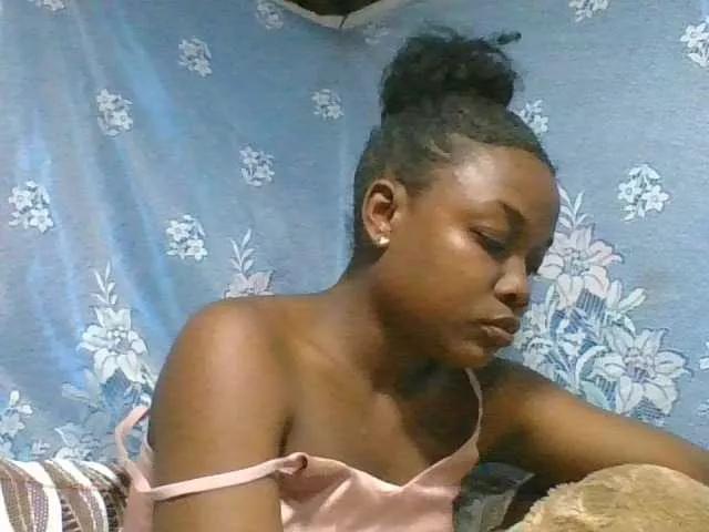 Offline Labella204 on BongaCams