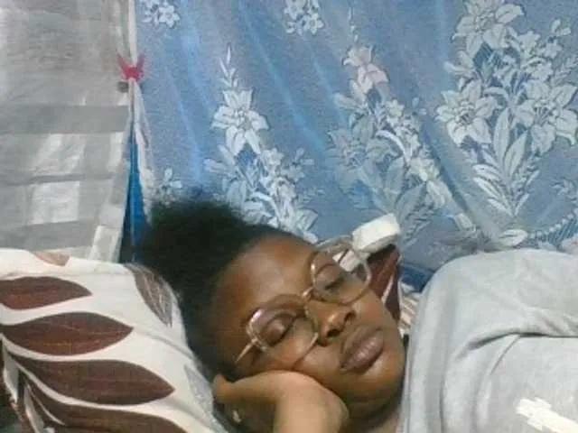 Offline Labella204 on BongaCams